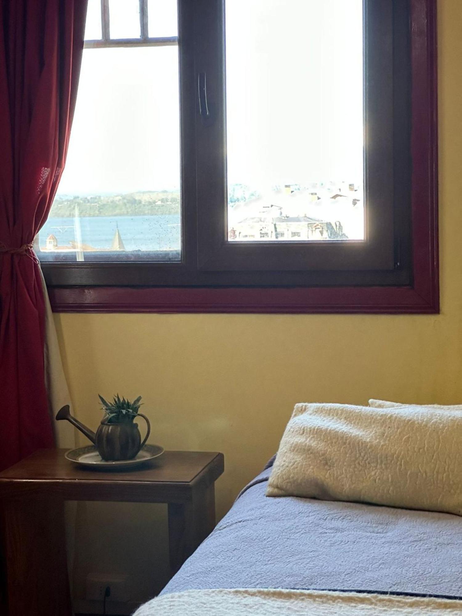 Appartamento Hostal Florencia Puerto Varas Esterno foto